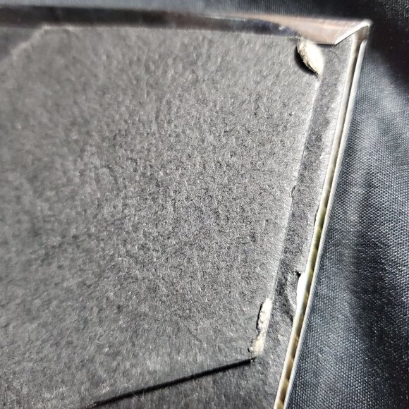 VTG Frameworks Silver Beaded Edge Picture Frame 8x10 Metallic Photo Frame - Picture 8 of 10